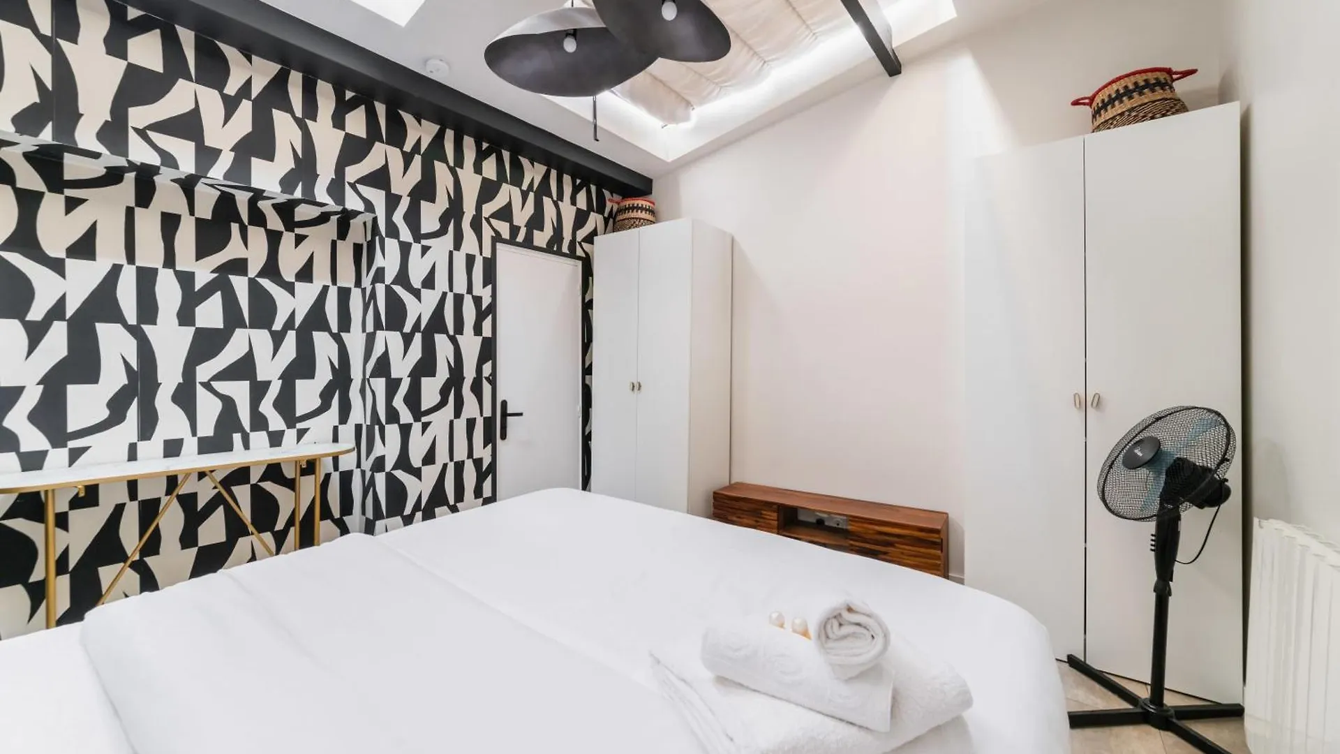2 Pieces Belleville Refait Neuf 6 Pers - Paris 19 Apartment